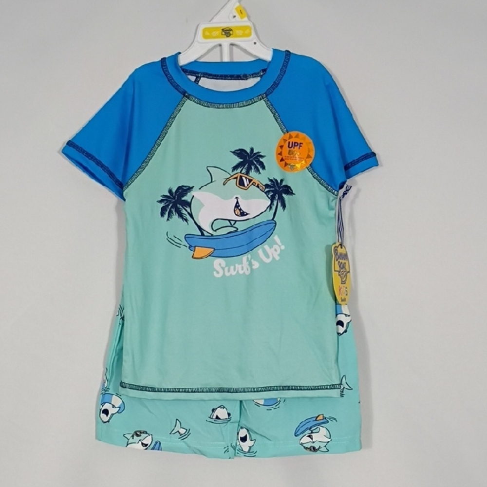 NWT Banana Boat Toddler Boys Surfs Up Shark Print Rashguard And Trunks Size 4T